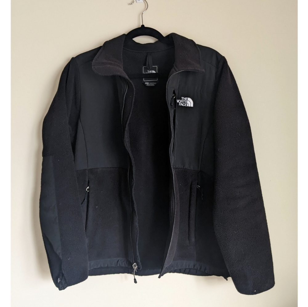 Women's North Face Jacket - Picture 3 of 6
